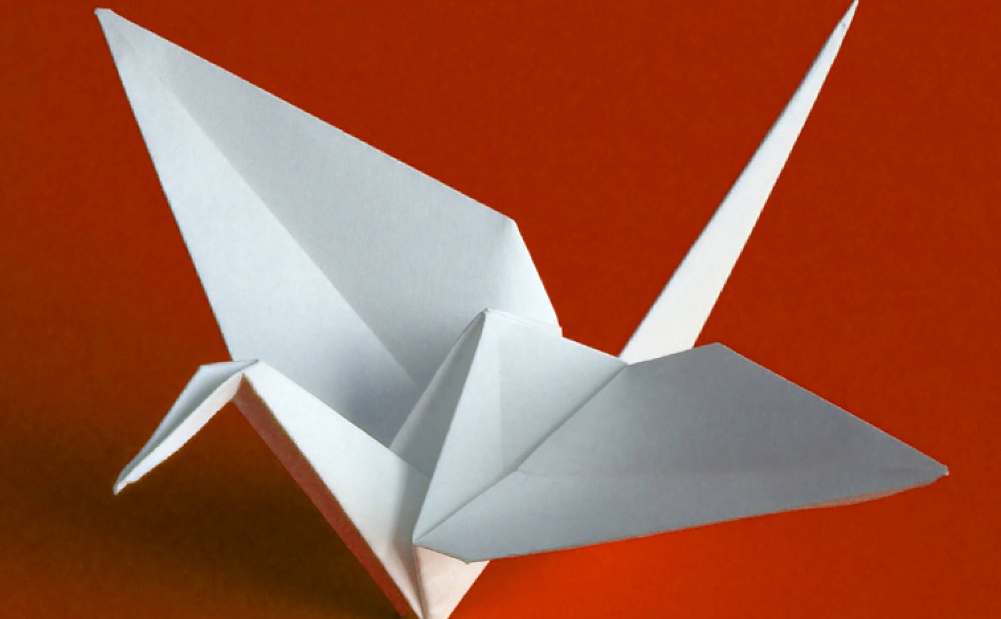 Фото журавля из бумаги. Оригами. Оригами Журавлик. Оригами картинки. Классическое оригами.